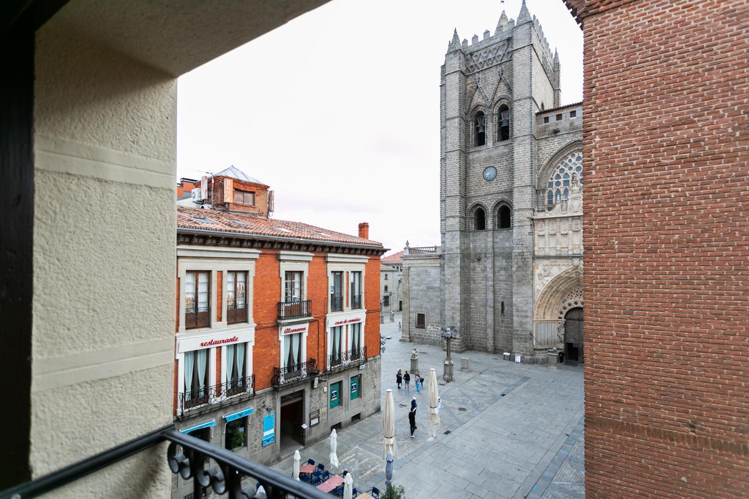 Apartamento Altior Catedral Homes Ávila Eksteriør billede