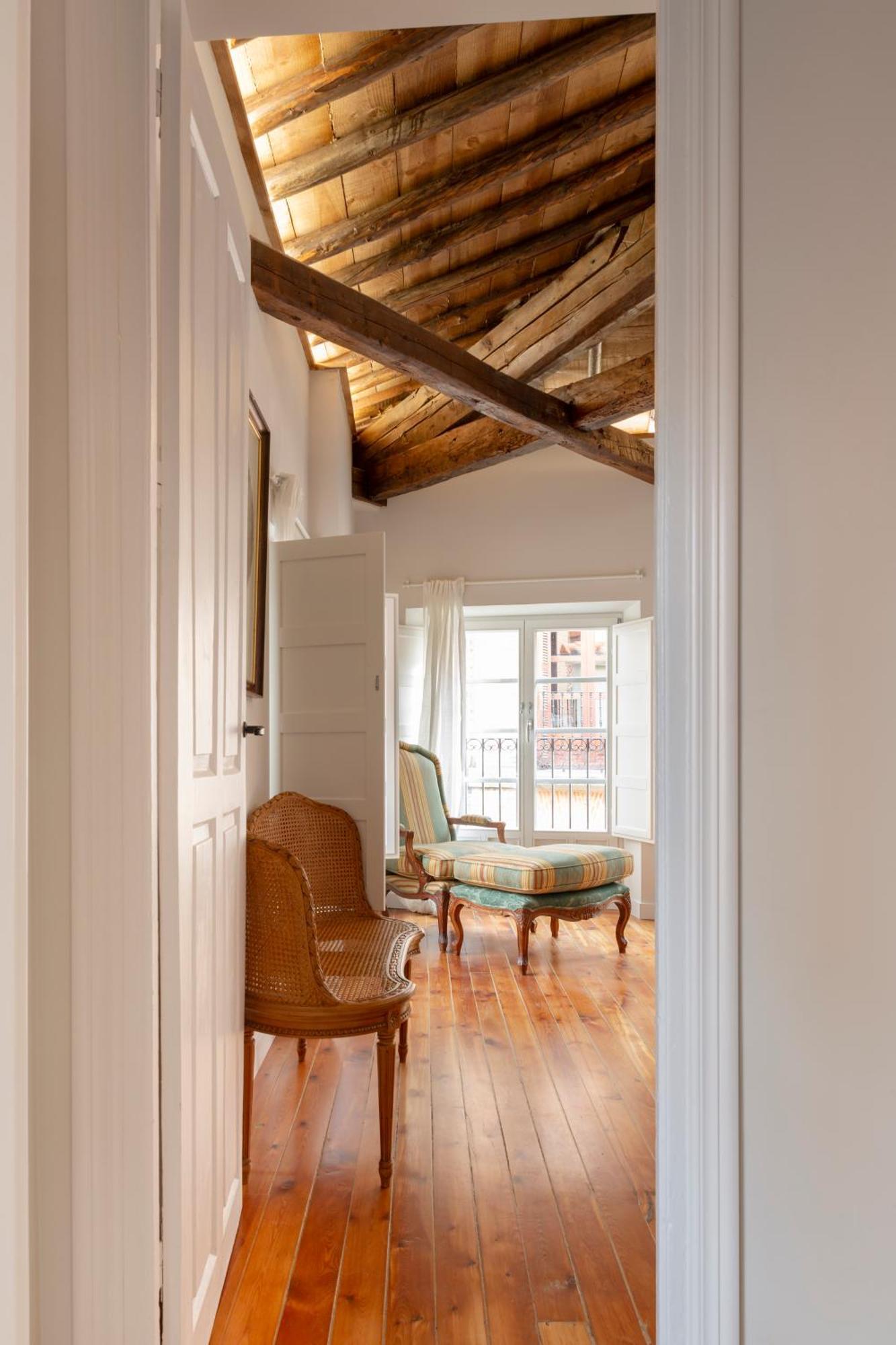 Apartamento Altior Catedral Homes Ávila Eksteriør billede